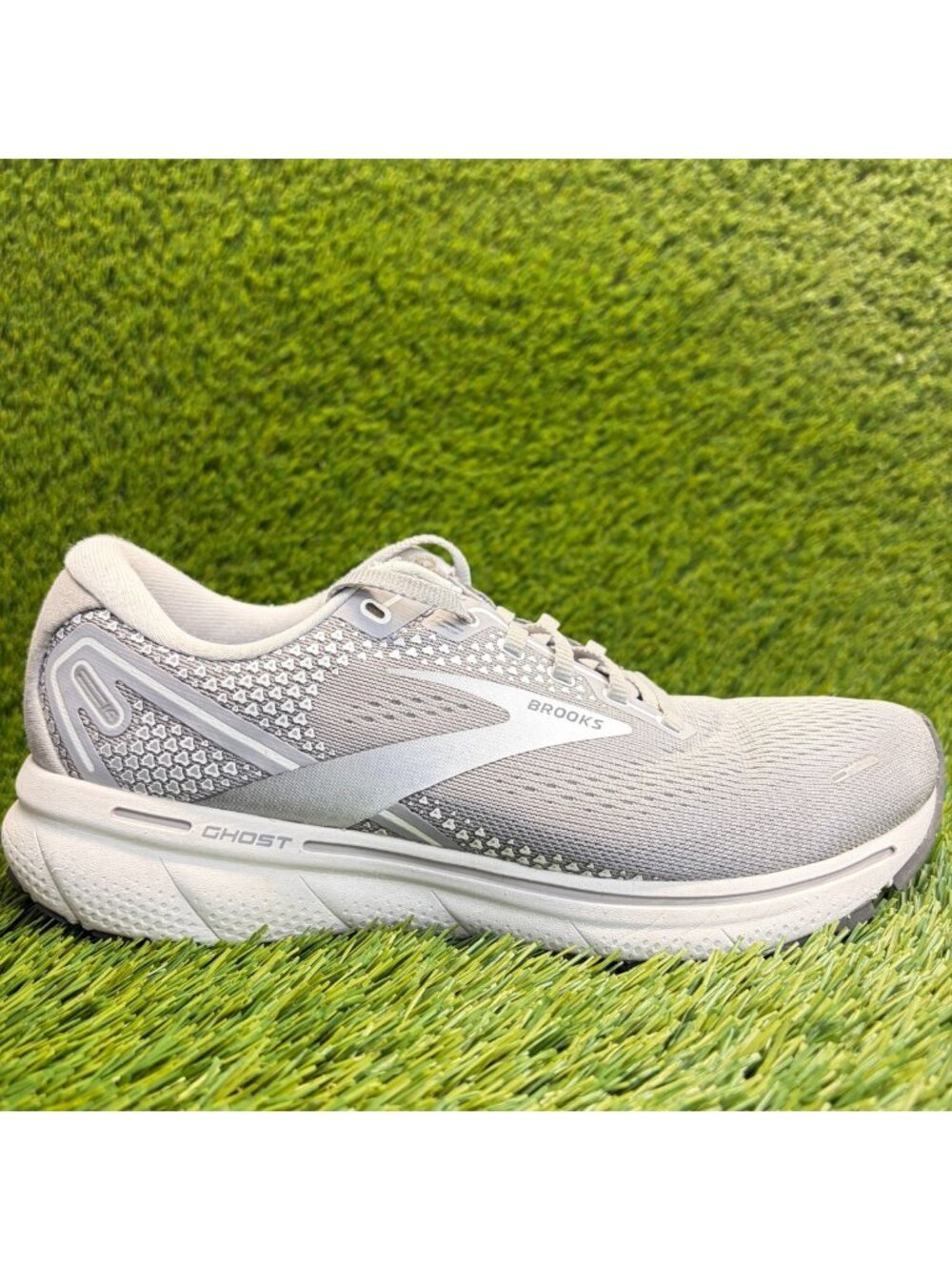 Brooks Ghost 14 Womens Size 9.5 Gray White Athletic Running Shoes Sneakers